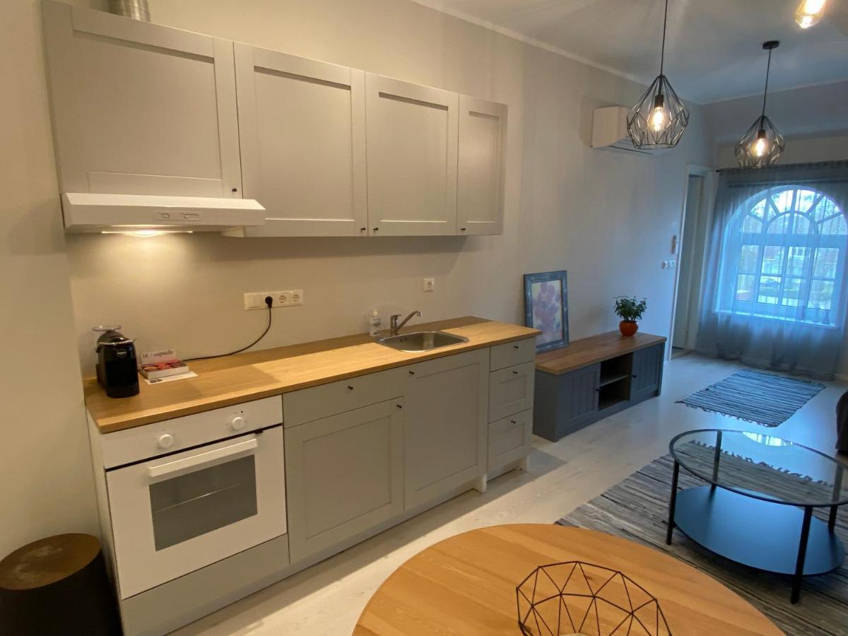 Captain'S House - Kaptenimaja - Apartments Кярдла Экстерьер фото