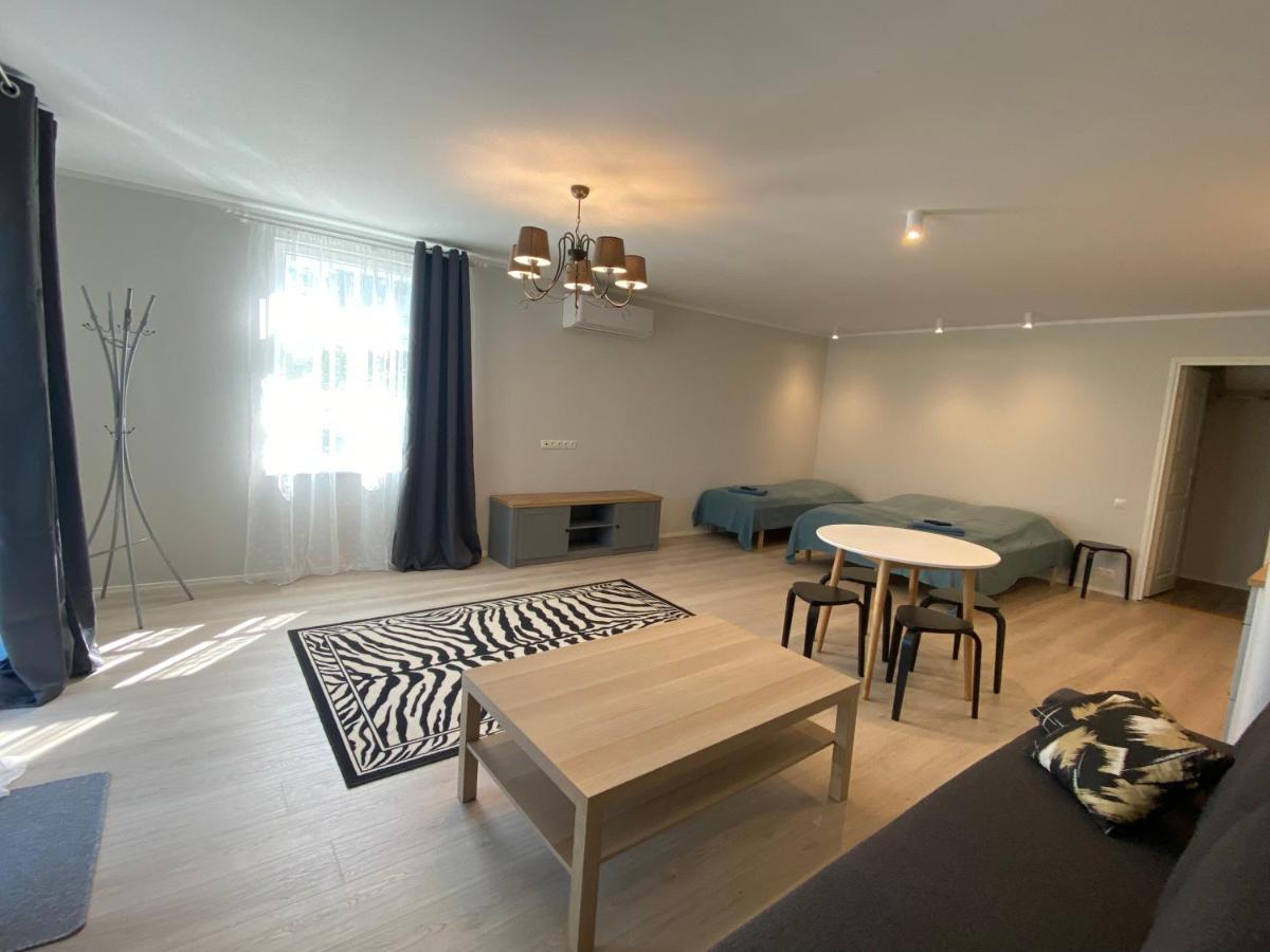 Captain'S House - Kaptenimaja - Apartments Кярдла Экстерьер фото
