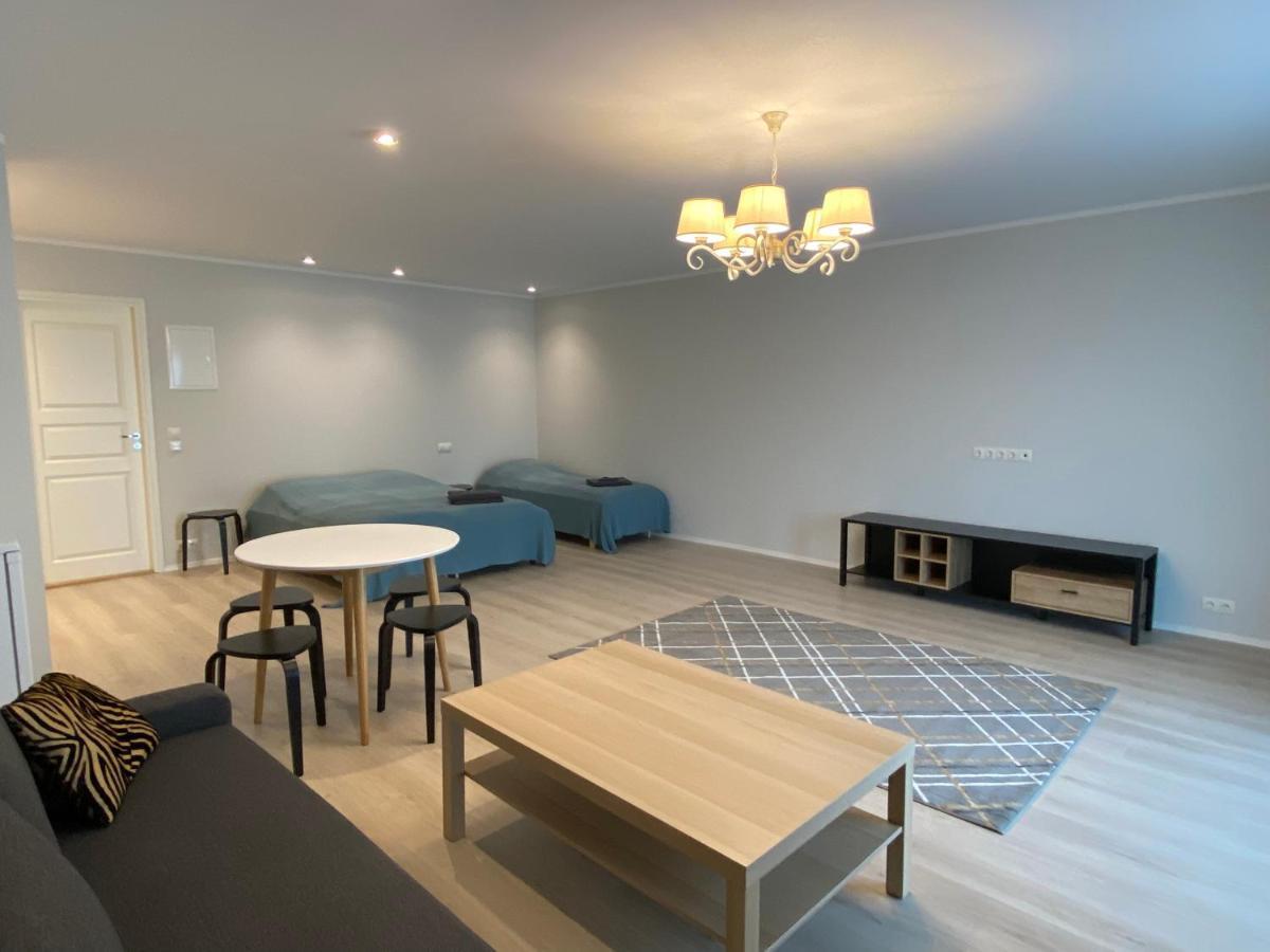Captain'S House - Kaptenimaja - Apartments Кярдла Экстерьер фото